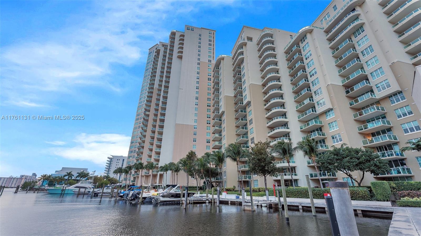 3340 NE 190th St #208, Aventura FL 33180