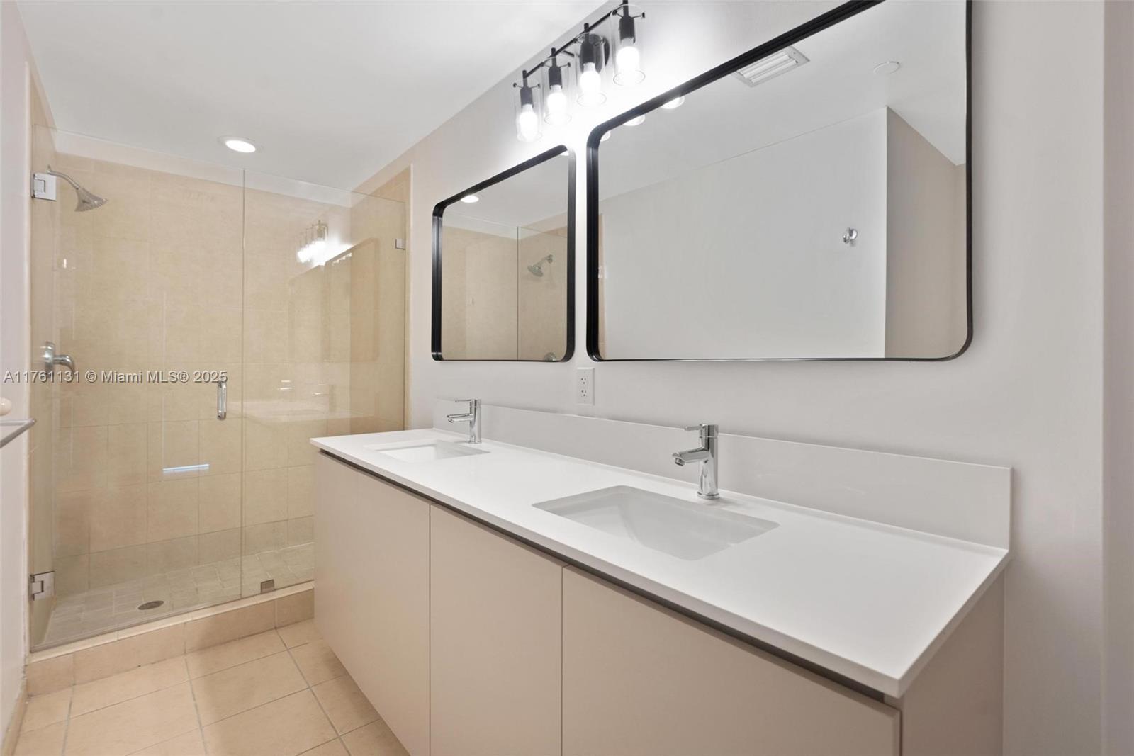 3340 NE 190th St #208, Aventura FL 33180