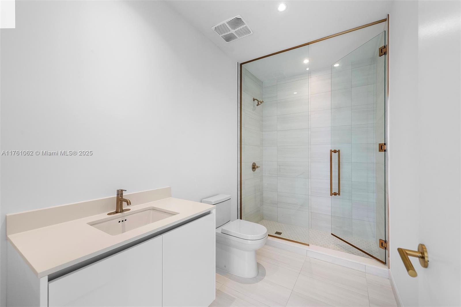 2655 S Bayshore #1512, Coconut Grove FL 33133