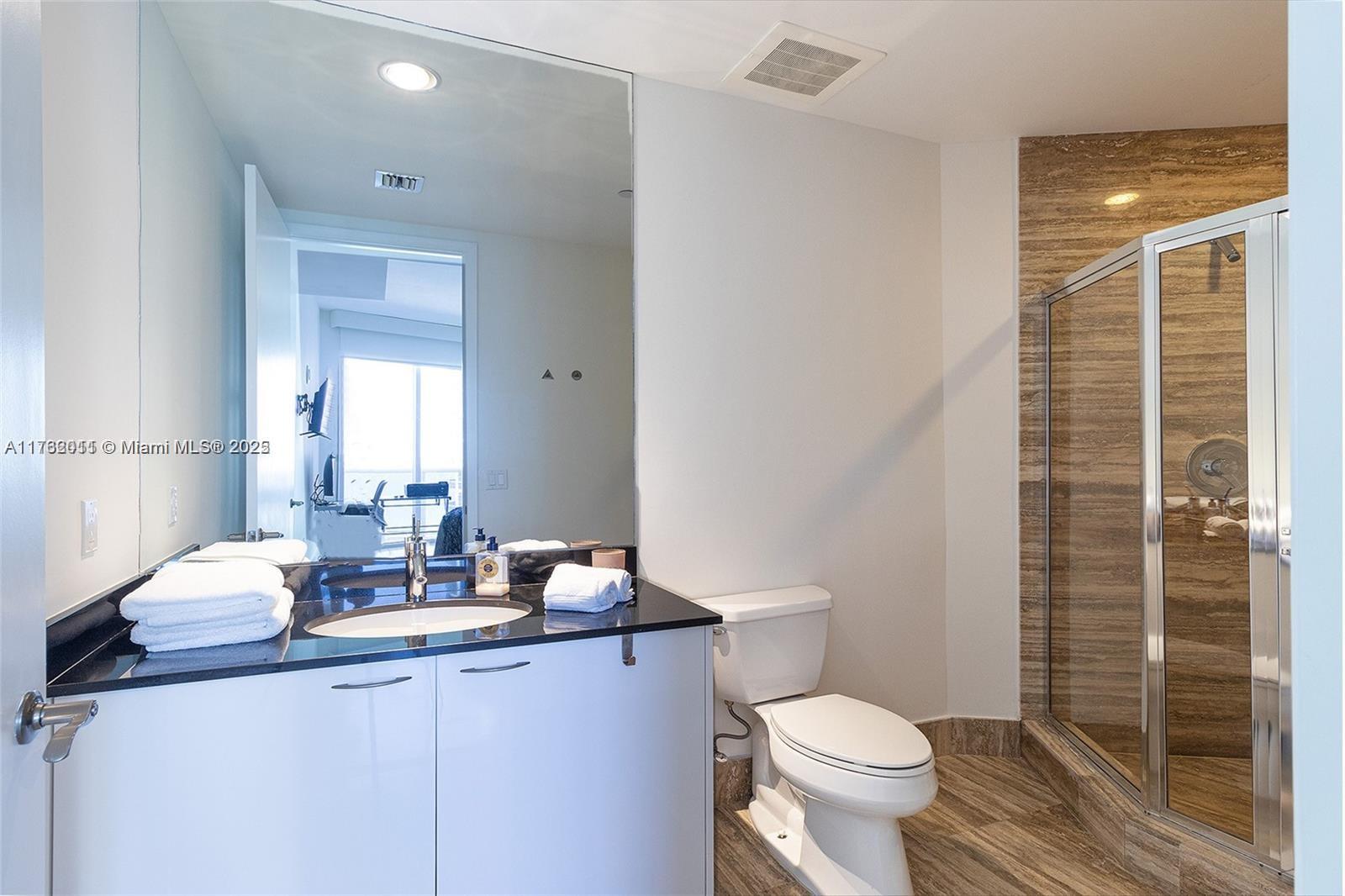 15811 Collins Ave #2103, Sunny Isles Beach FL 33160