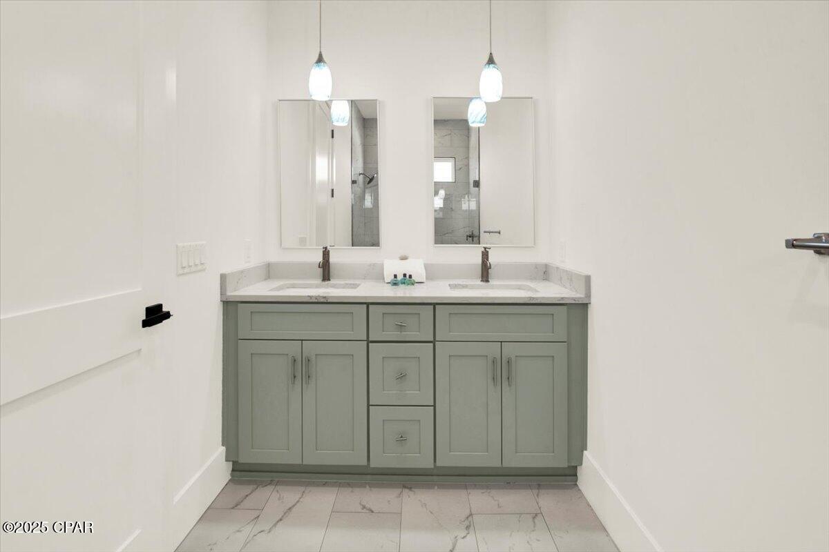 Image 107 For 13401 Oleander Drive
