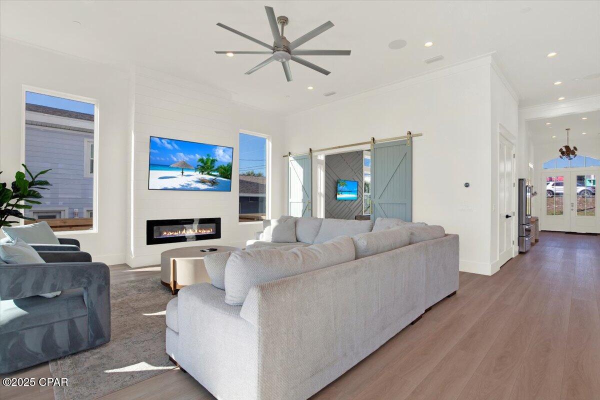Image 12 For 13401 Oleander Drive