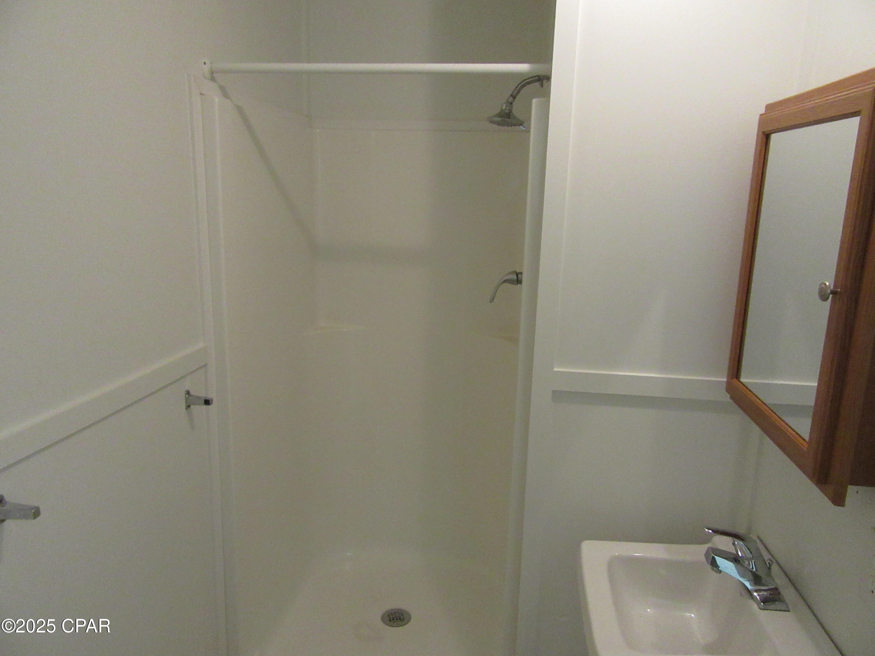 Image 16 For 102 Sims Avenue #1
