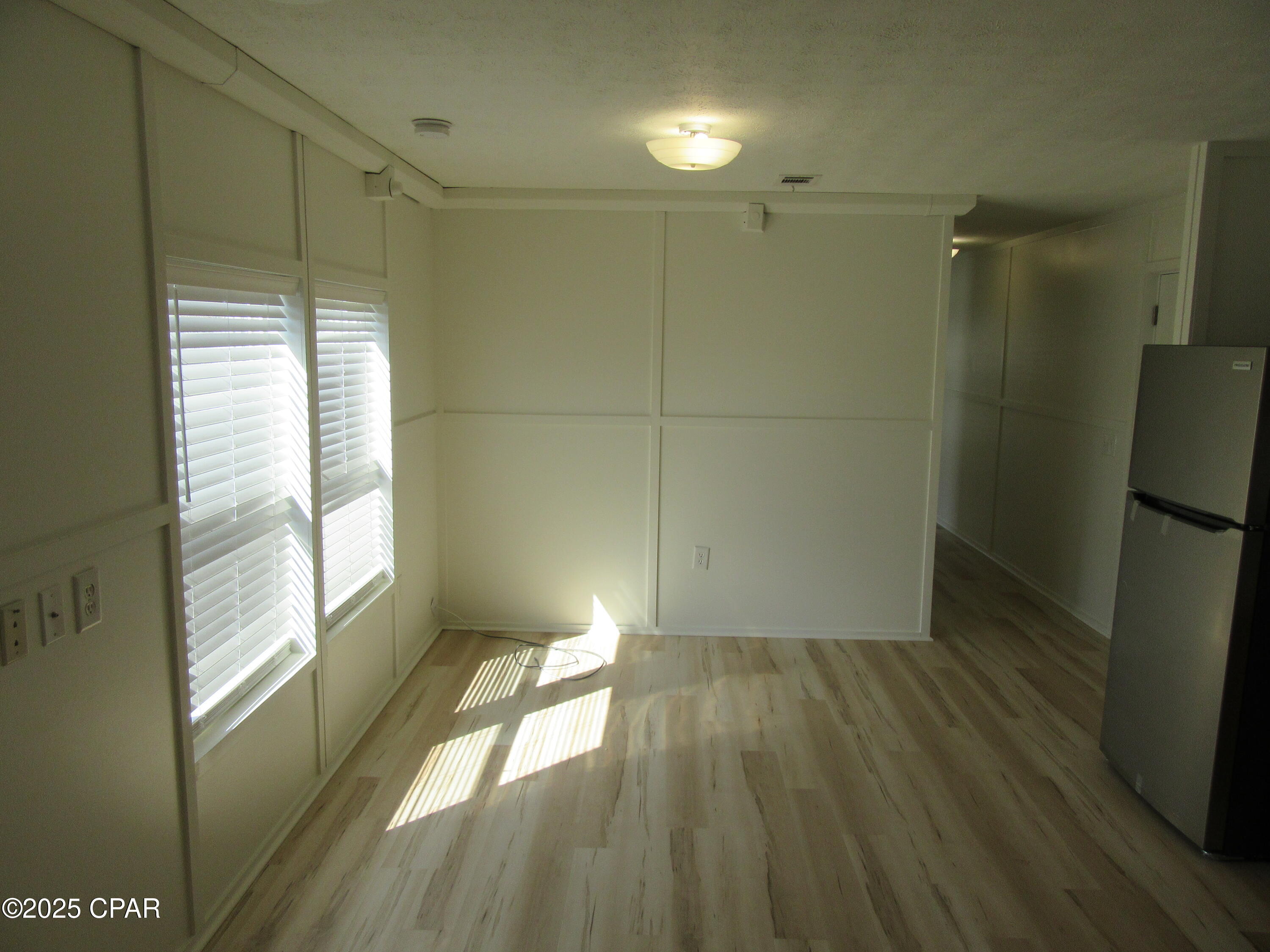 Image 5 For 102 Sims Avenue #1