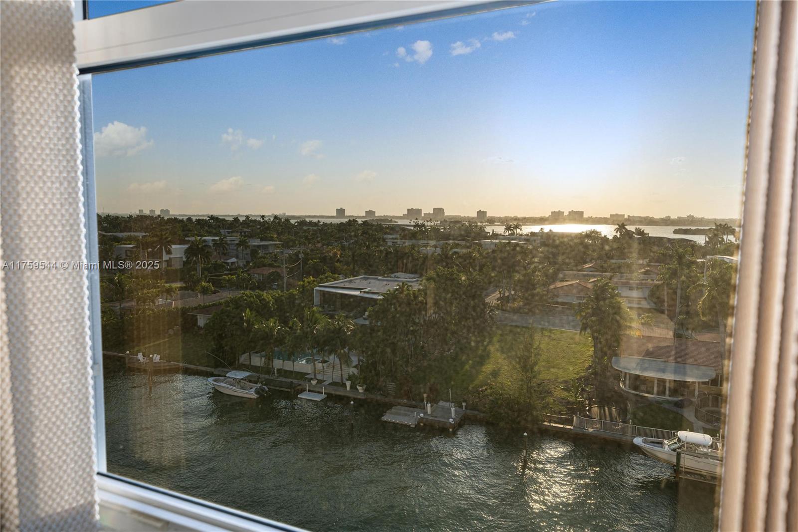 10140 W Bay Harbor Dr #PH3, Bay Harbor Islands, Florida image 19