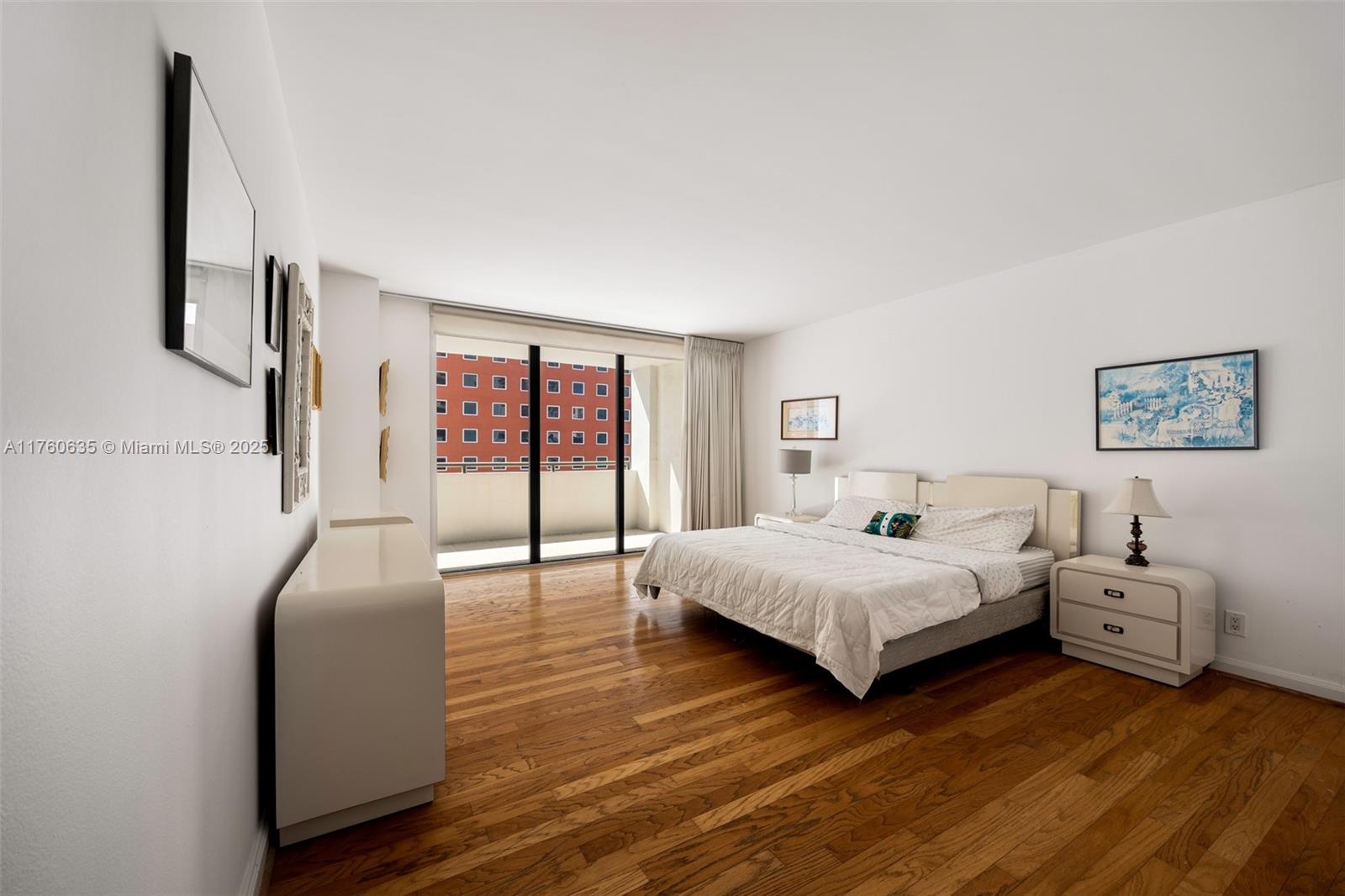 1581 Brickell Ave #1405, Miami FL 33129
