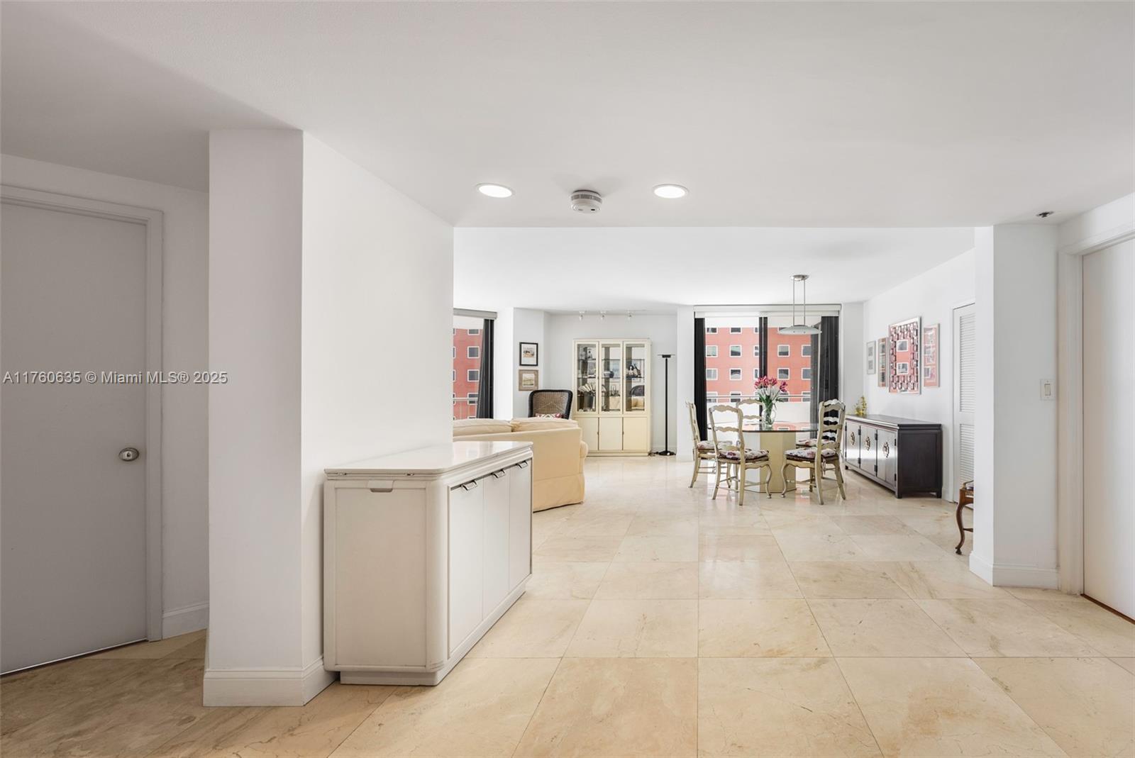 1581 Brickell Ave #1405, Miami FL 33129