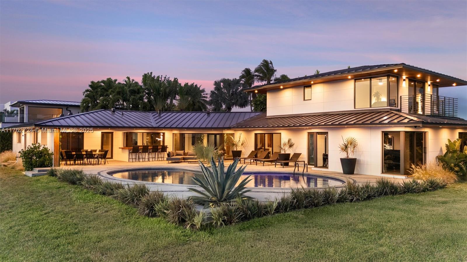 House for Sale in North Miami, FL
