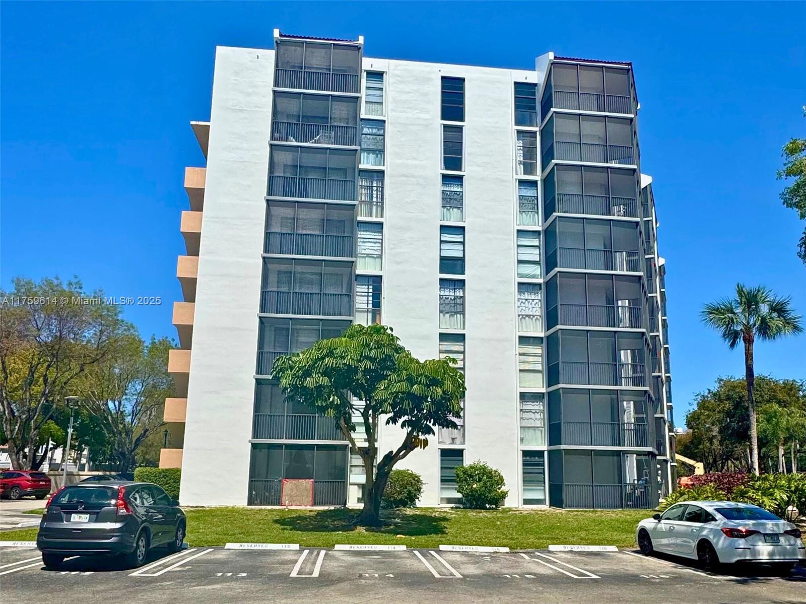 3101 Country Club Dr Unit 209, Aventura, Florida 33180