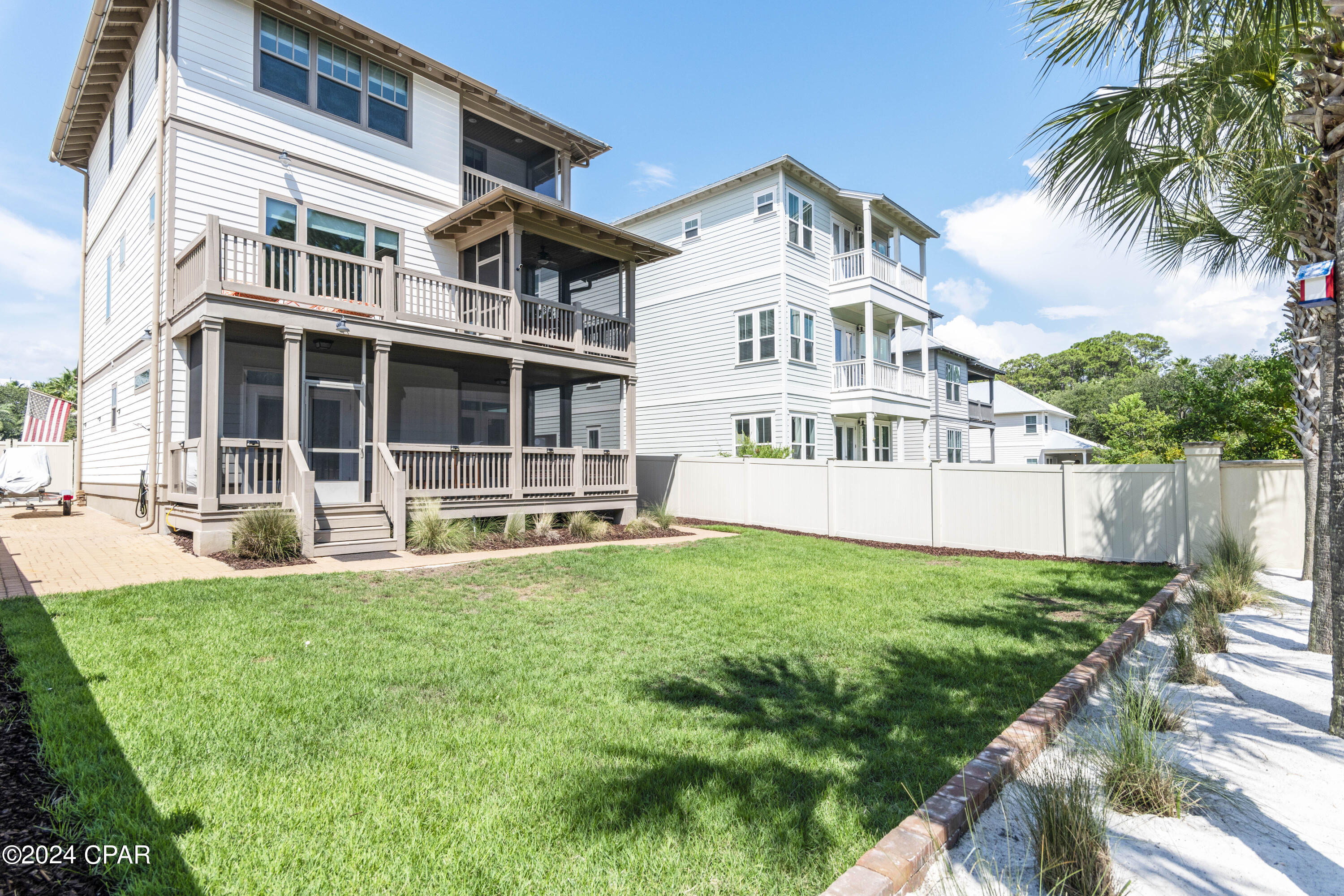 Image 14 For 52 Grande Pointe Drive