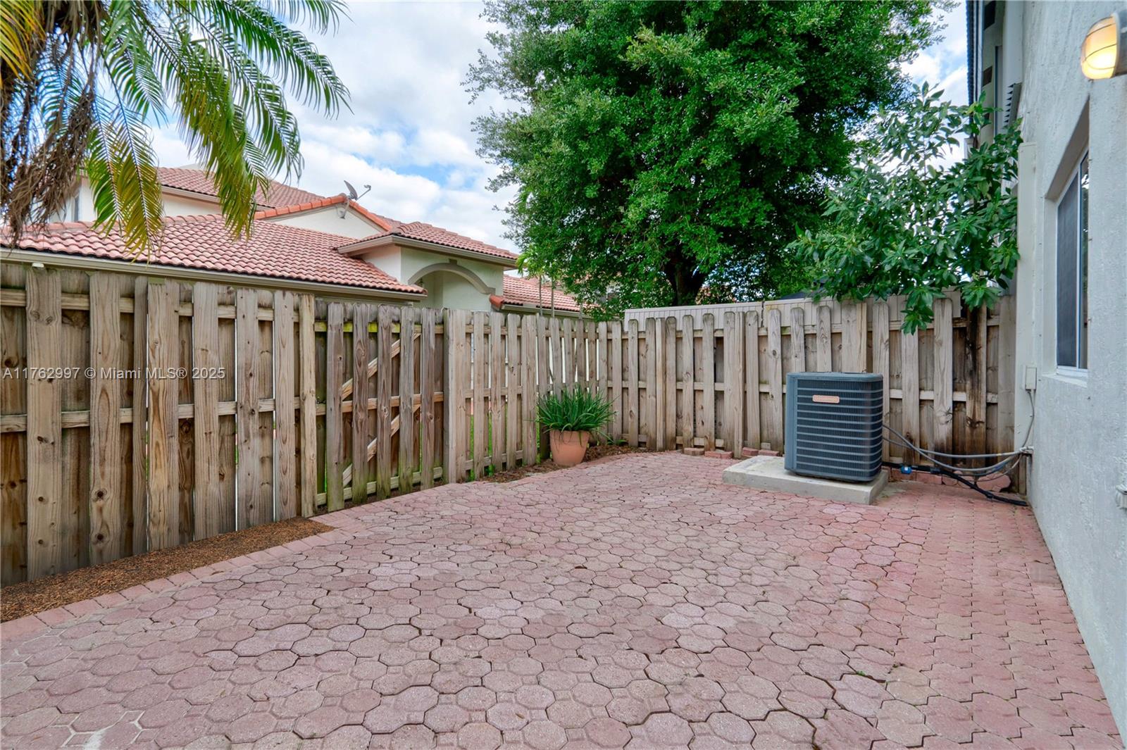 Property photo # 7