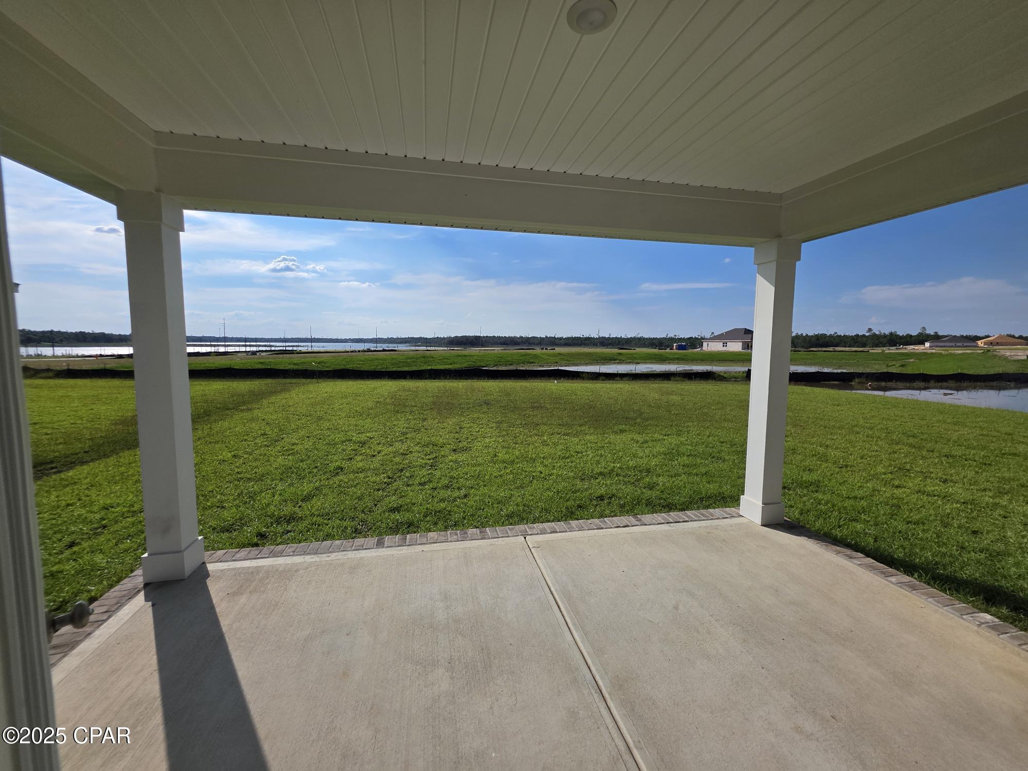 Image 4 For 209 Lake Merial Blvd  42