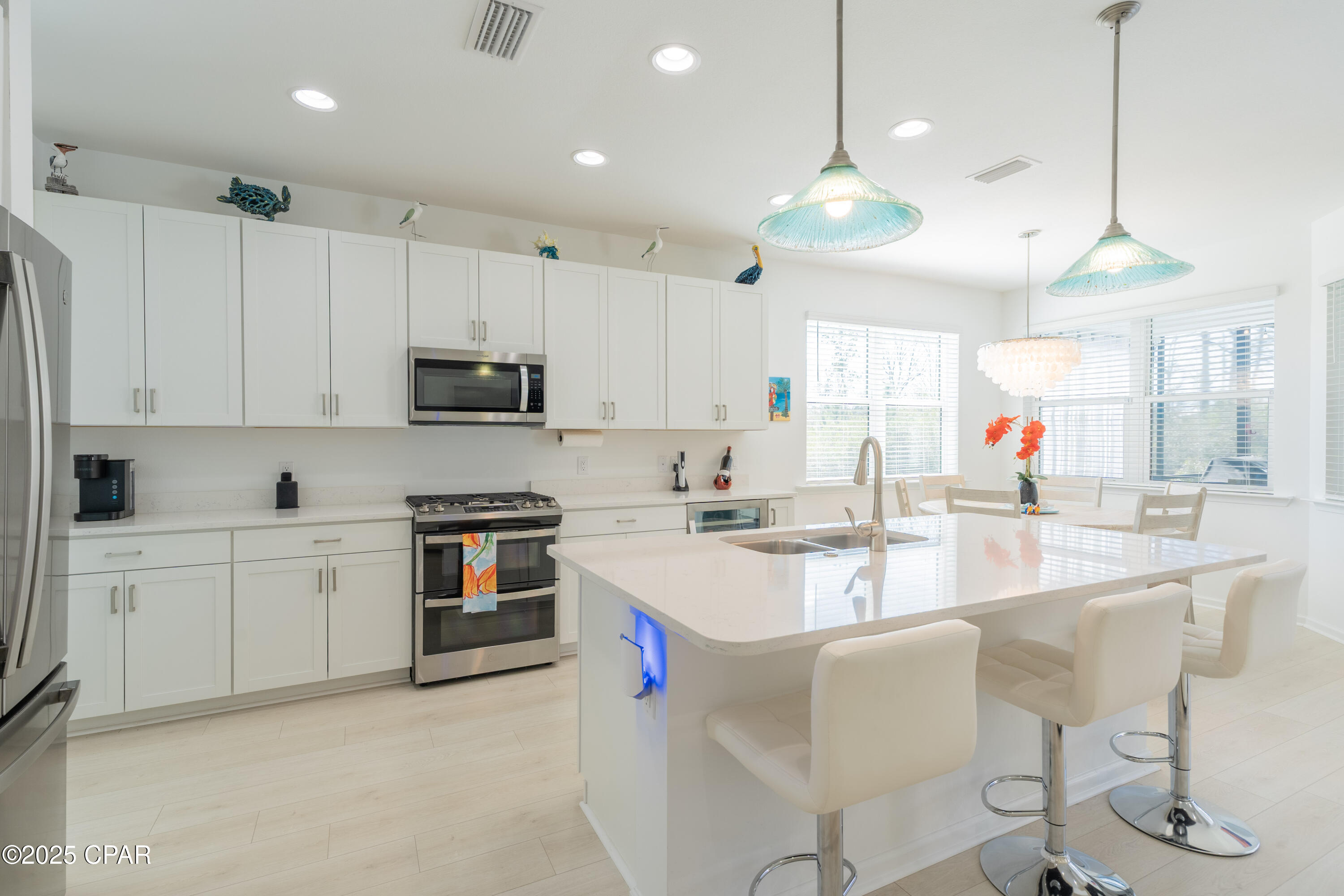 Image 9 For 8406 Island Breeze Avenue