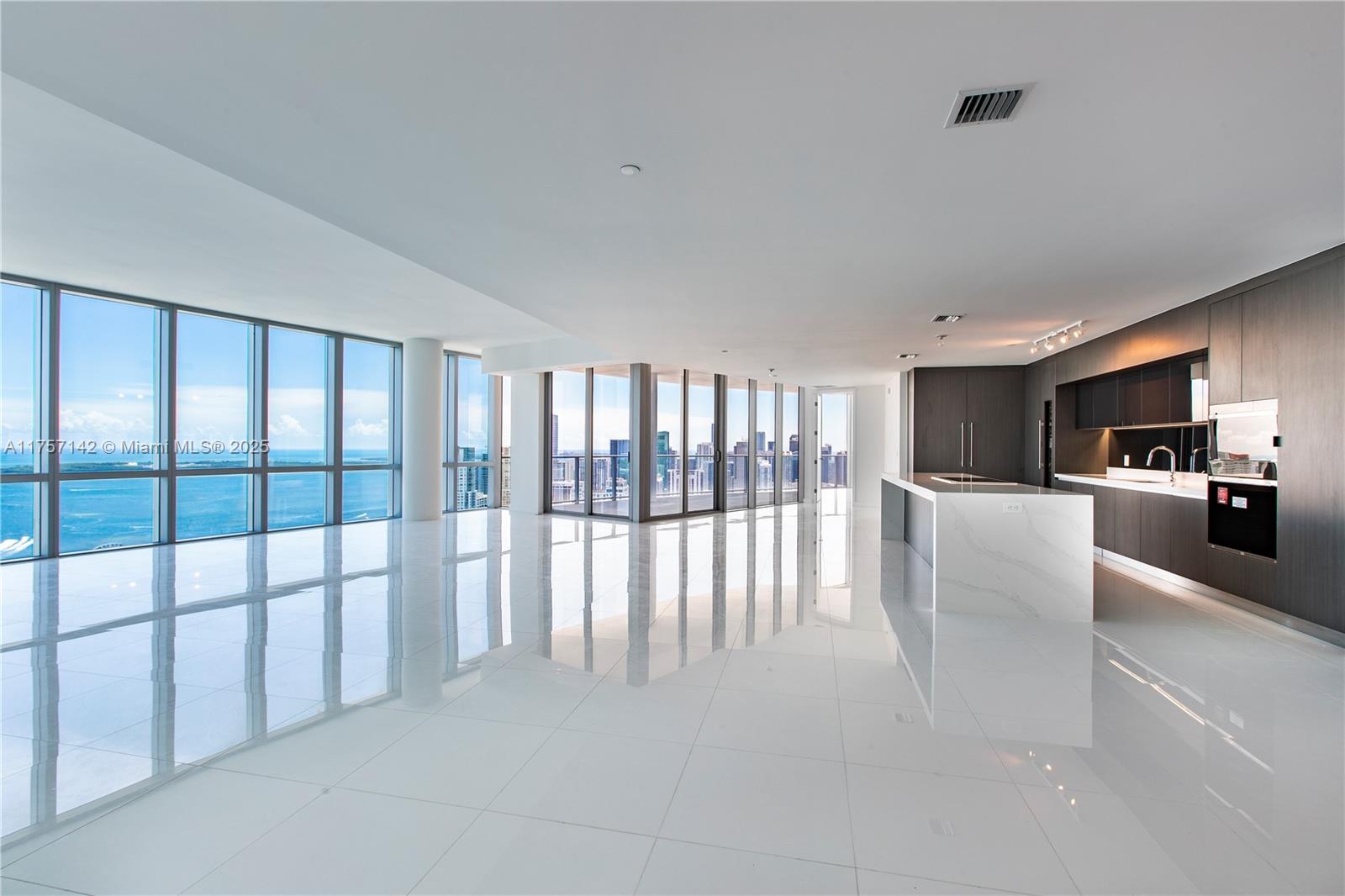 851 NE 1st Ave #PH5011, Miami FL 33132