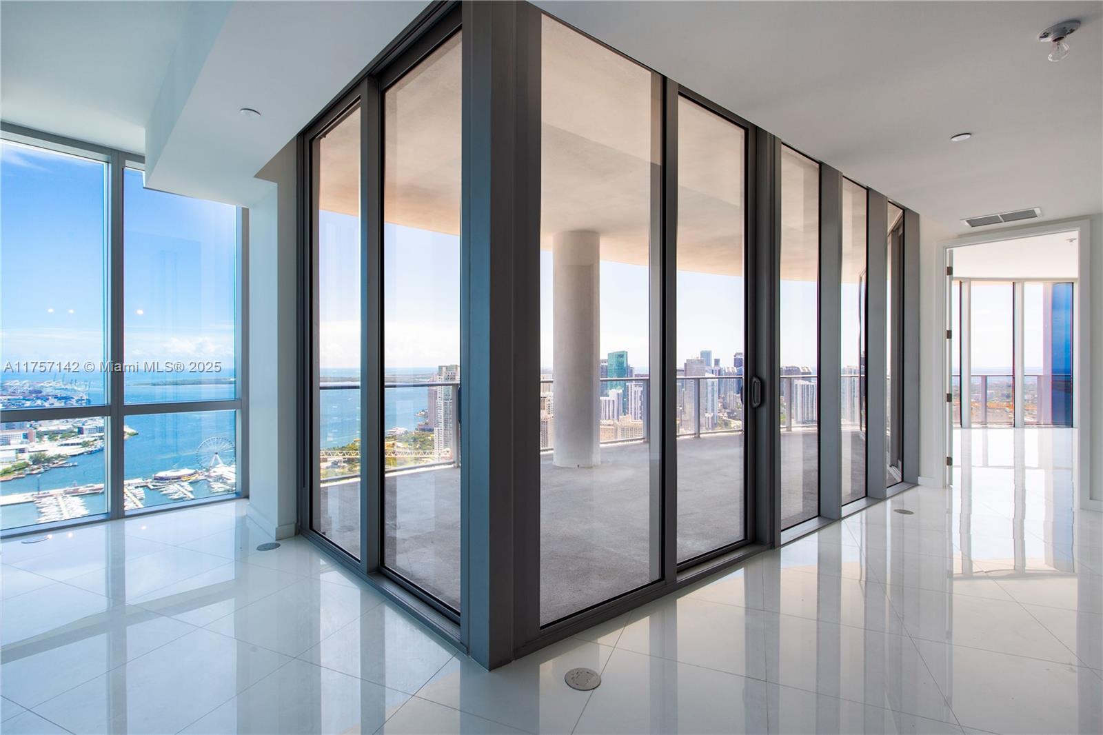 851 NE 1st Ave #PH5011, Miami FL 33132