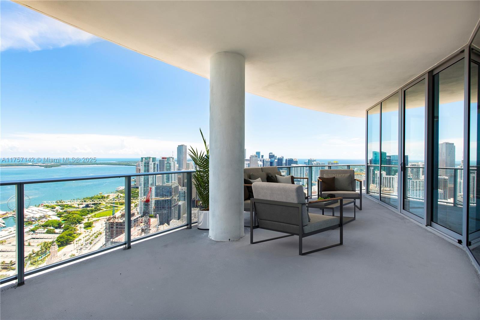 851 NE 1st Ave #PH5011, Miami FL 33132