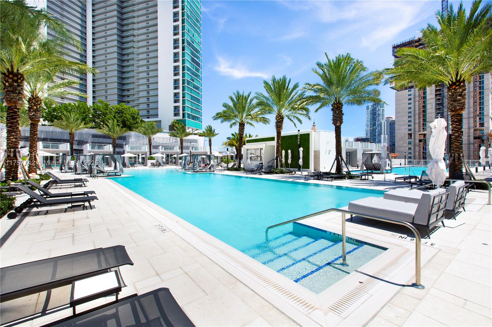 851 NE 1st Ave #PH5011, Miami FL 33132