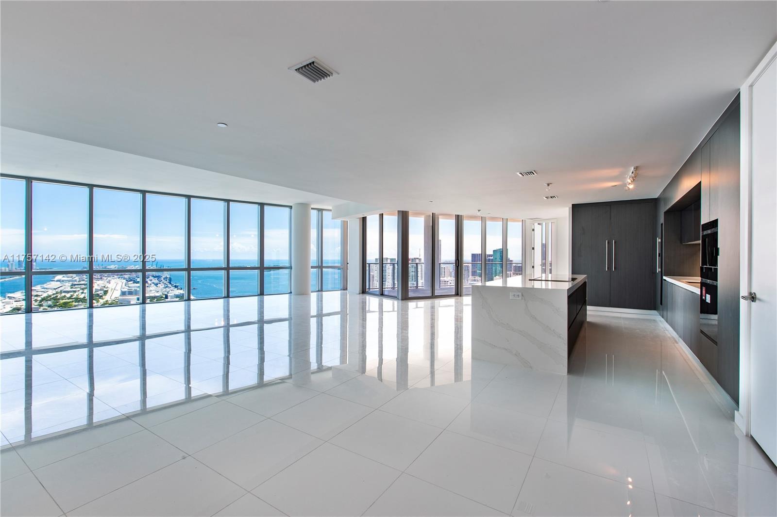 851 NE 1st Ave #PH5011, Miami FL 33132