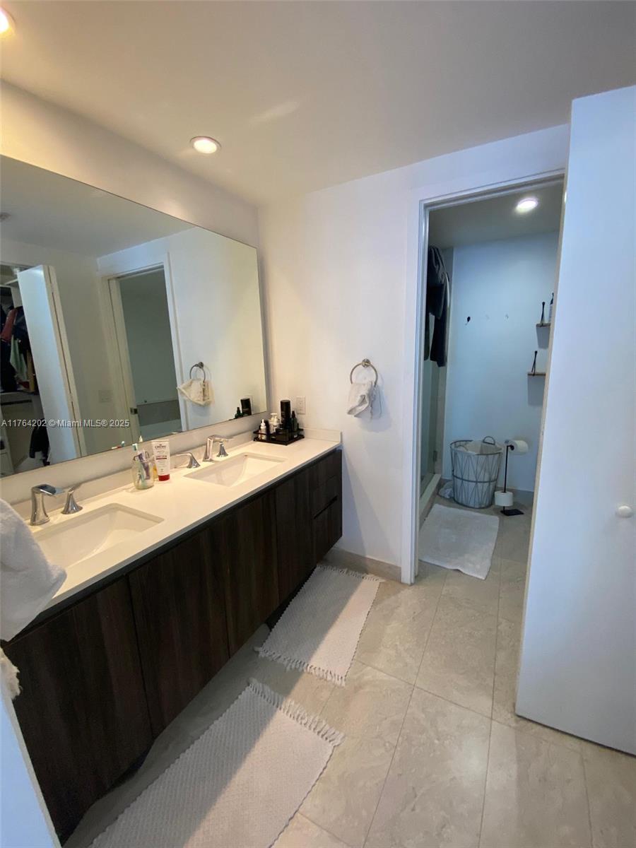 488 NE 18 #3805, Miami FL 33132