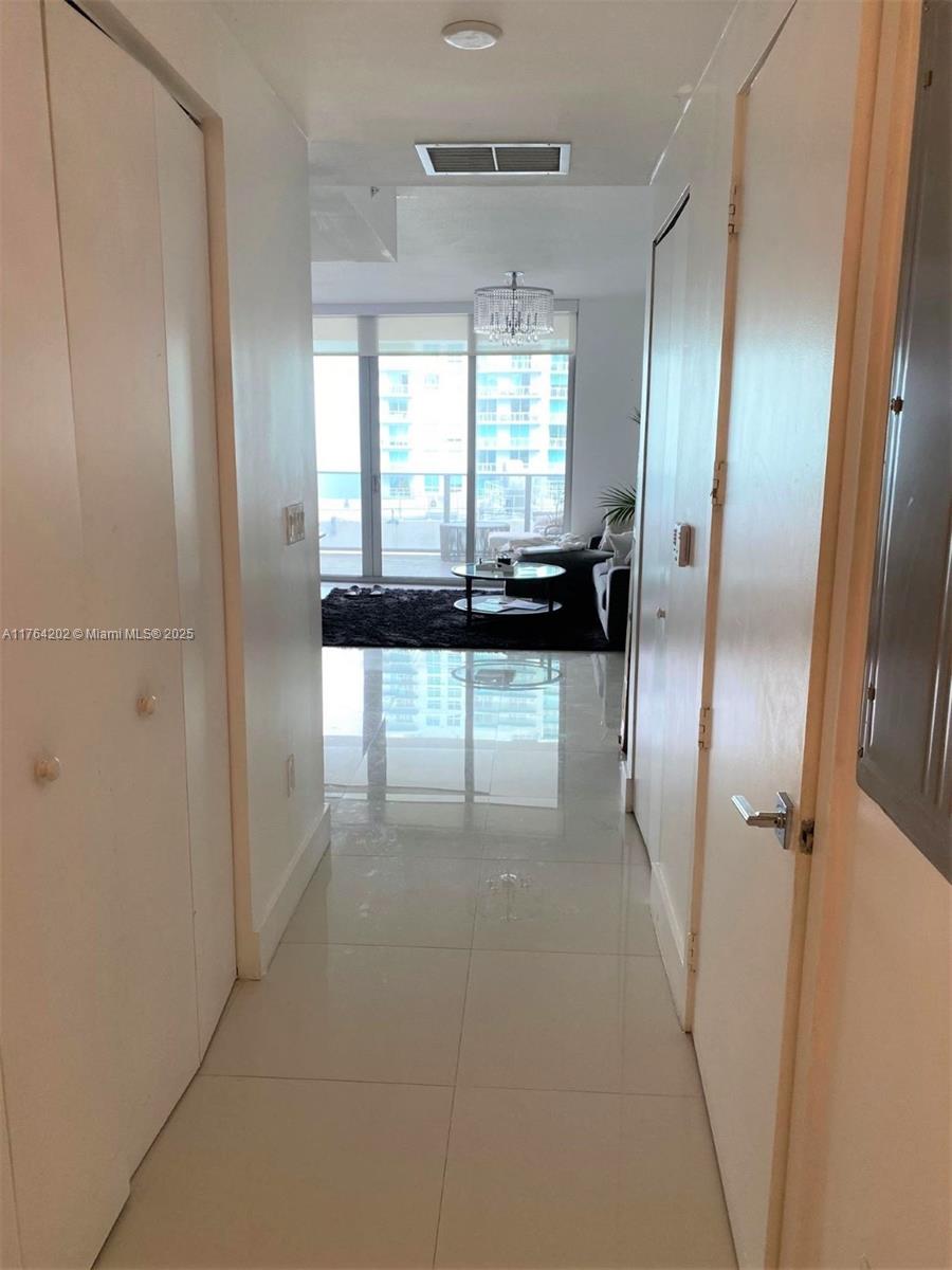 488 NE 18 #3805, Miami FL 33132