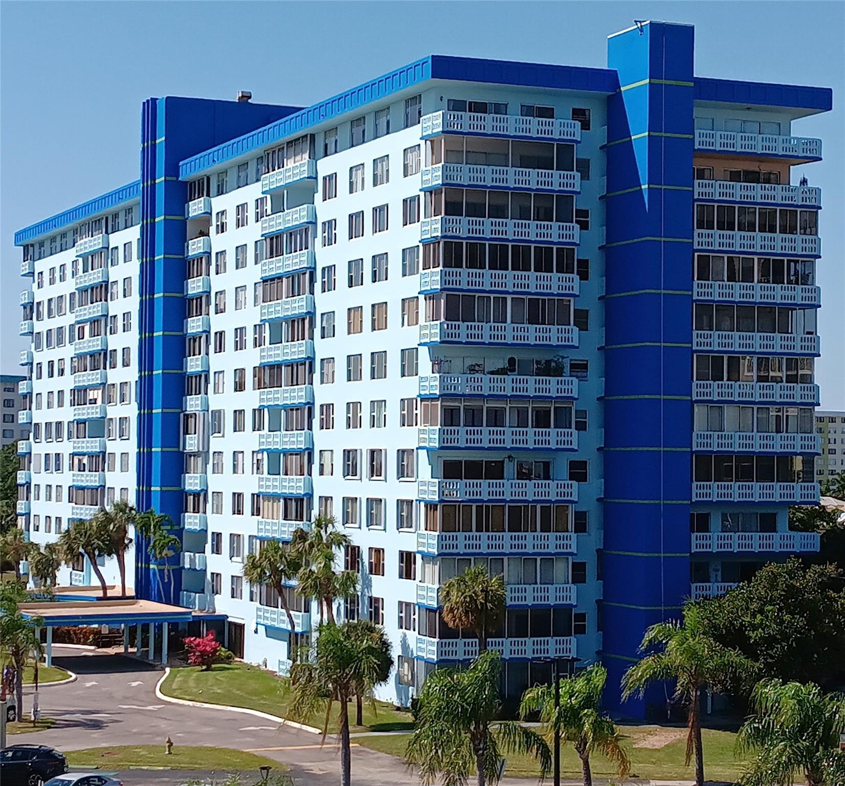 Homes for sale in Hollywood, FL | 4001 Hillcrest Dr #315, Hollywood, FL 33021 | MLS# F10492563