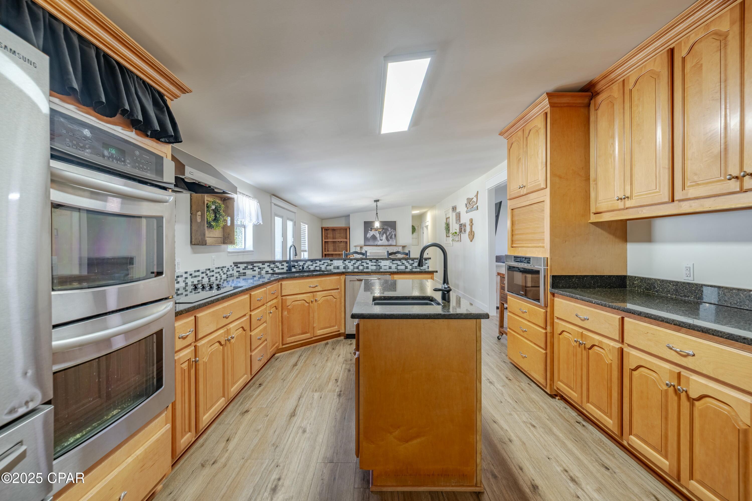 Image 23 For 22121 Lakeview Drive