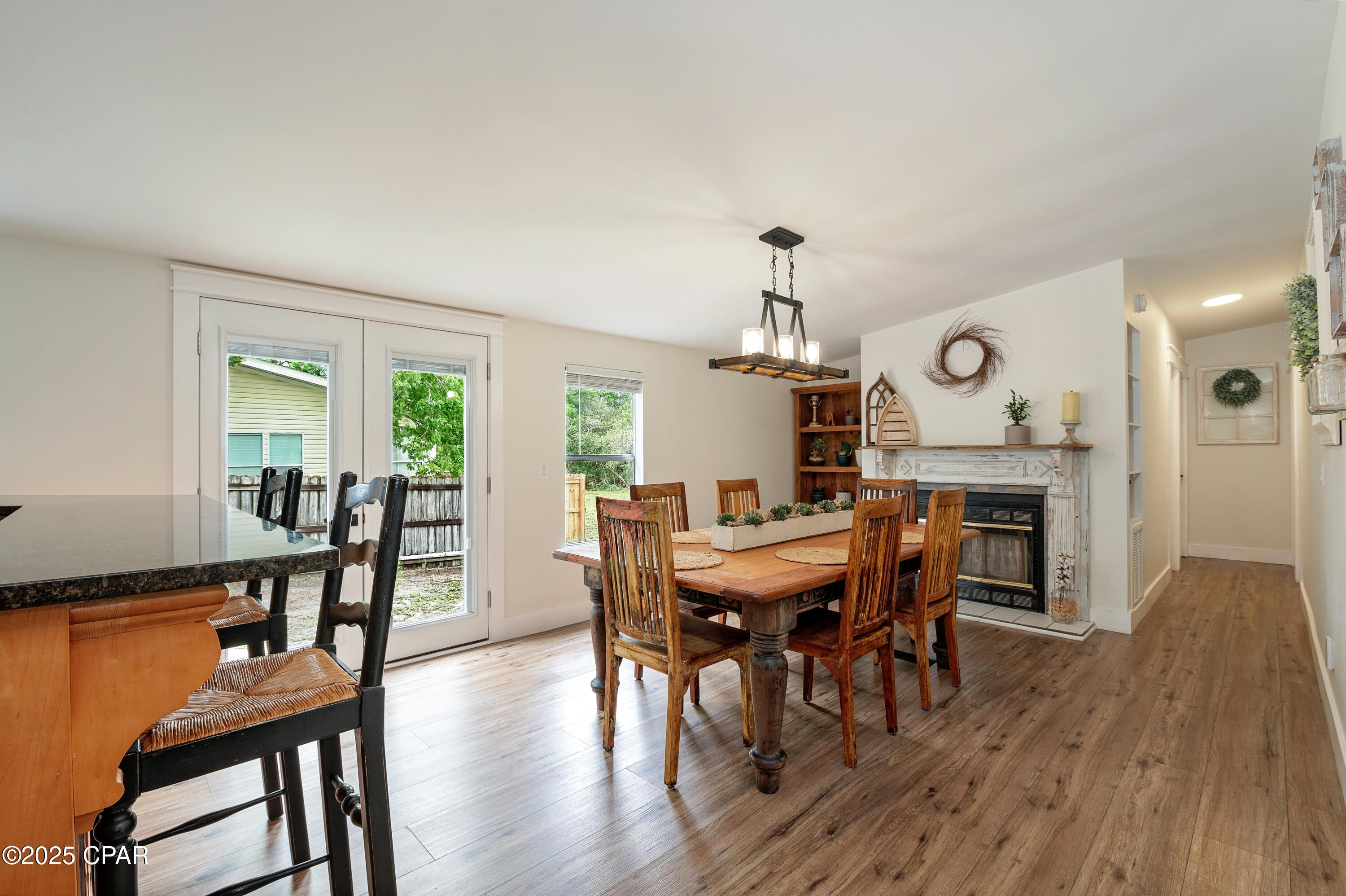 Image 8 For 22121 Lakeview Drive