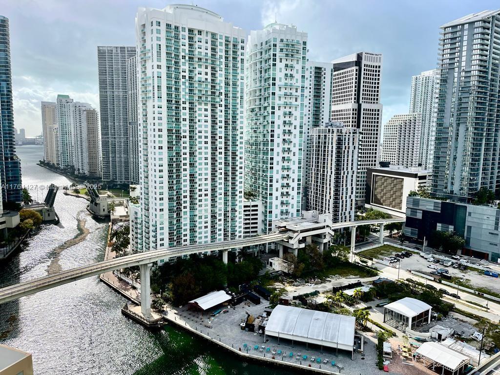 350 S Miami Ave #2502, Miami FL 33130