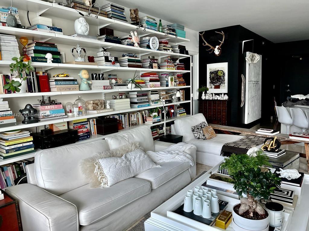 350 S Miami Ave #2502, Miami FL 33130