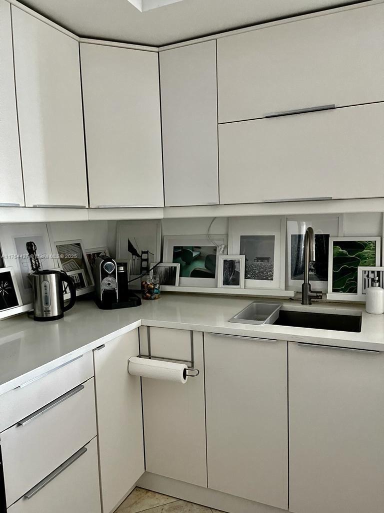 350 S Miami Ave #2502, Miami FL 33130