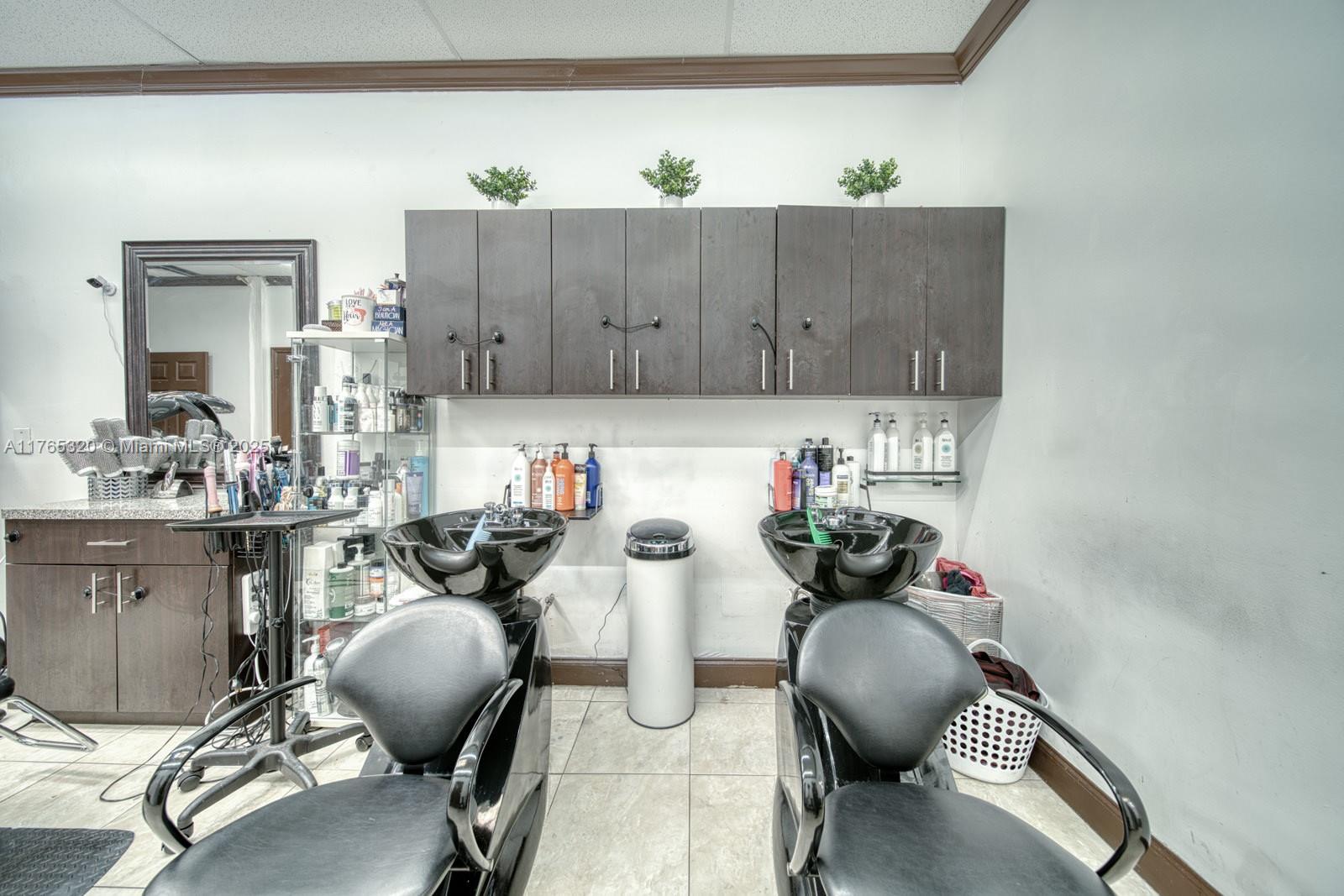 Beauty Salon For Sale On 8th St