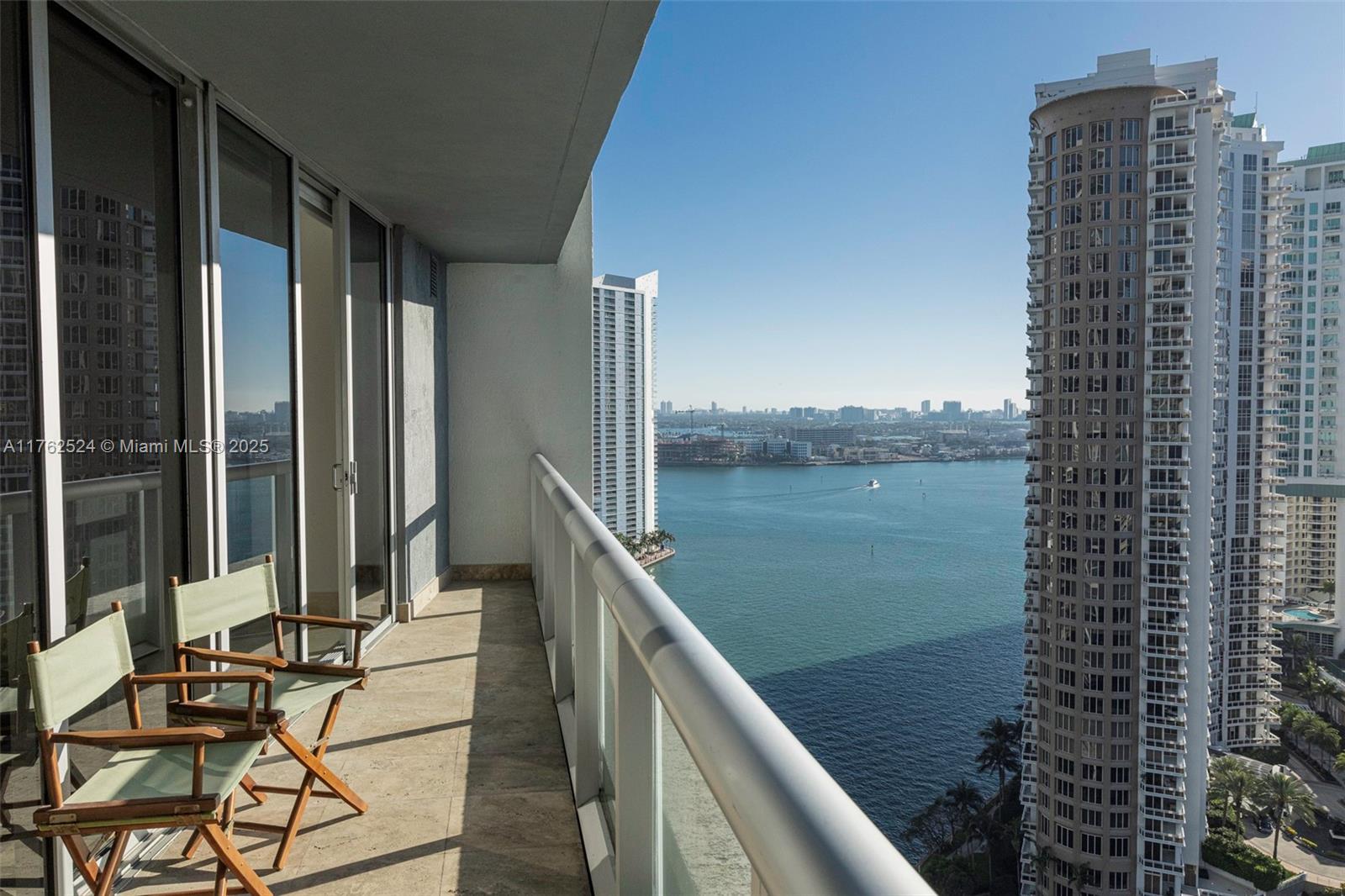 Condo for Sale in Miami, FL