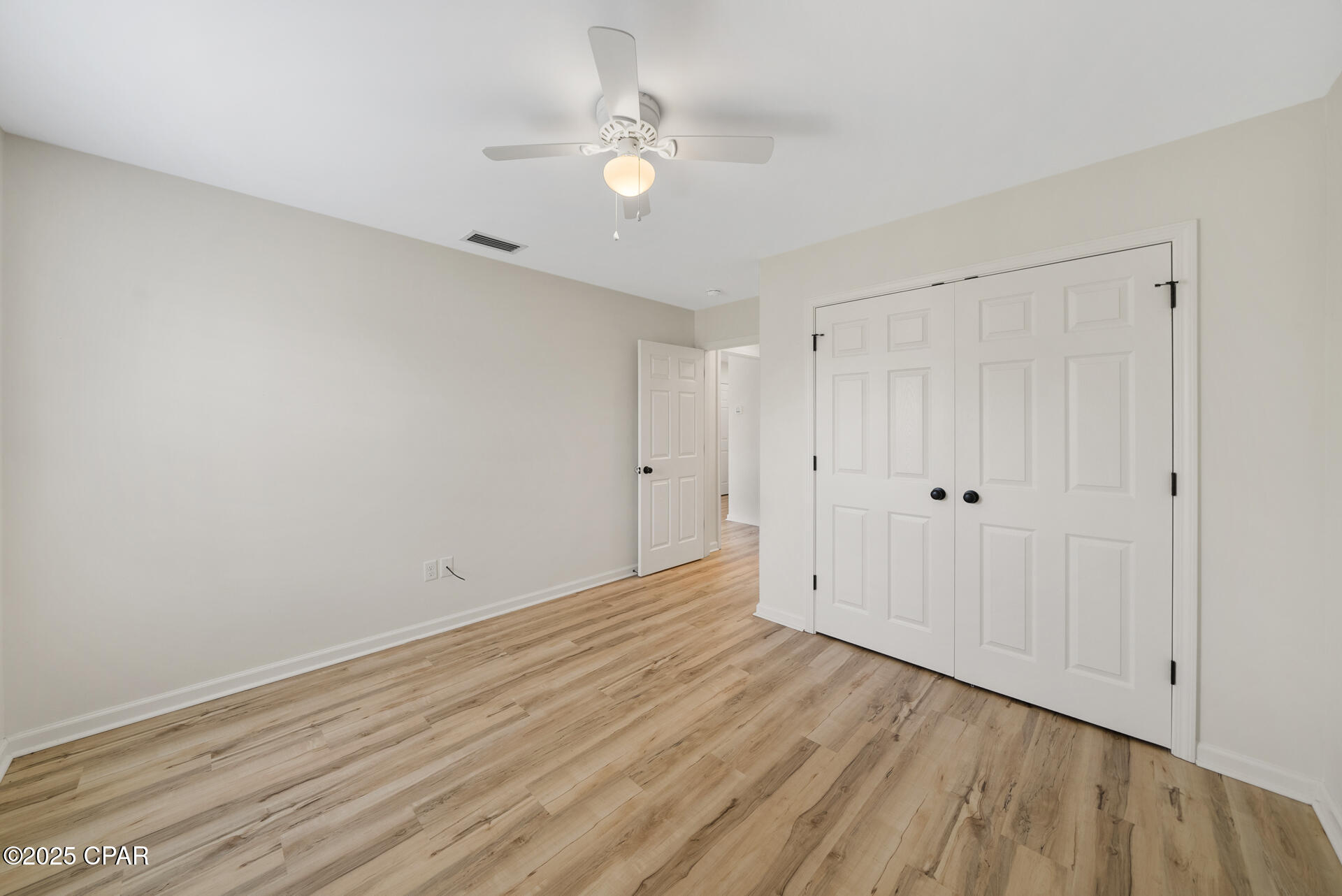Image 17 For 2512 Shady Oak Court A&b