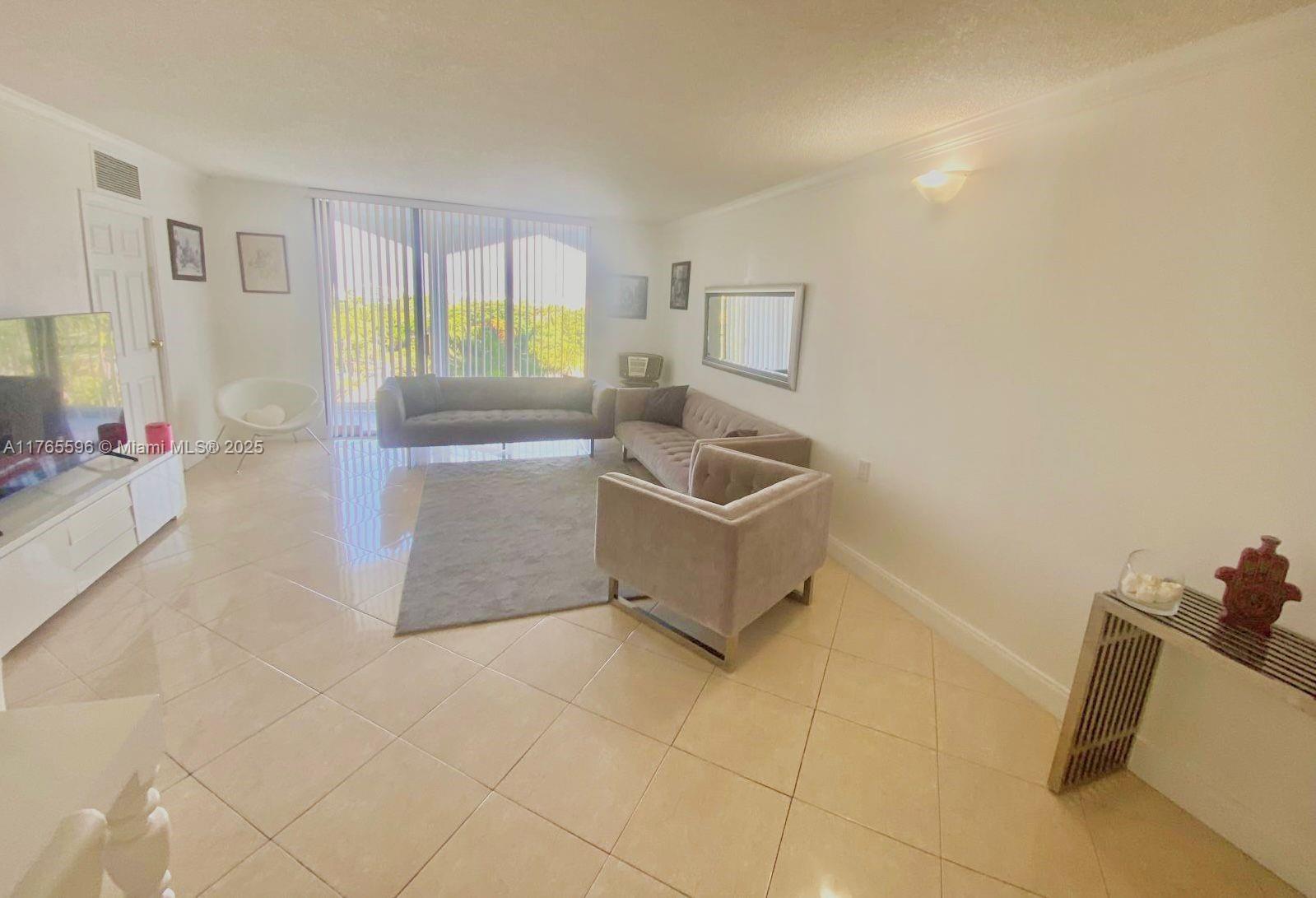 9801 Collins Ave Unit 8 M, Bal Harbour, Florida 33154