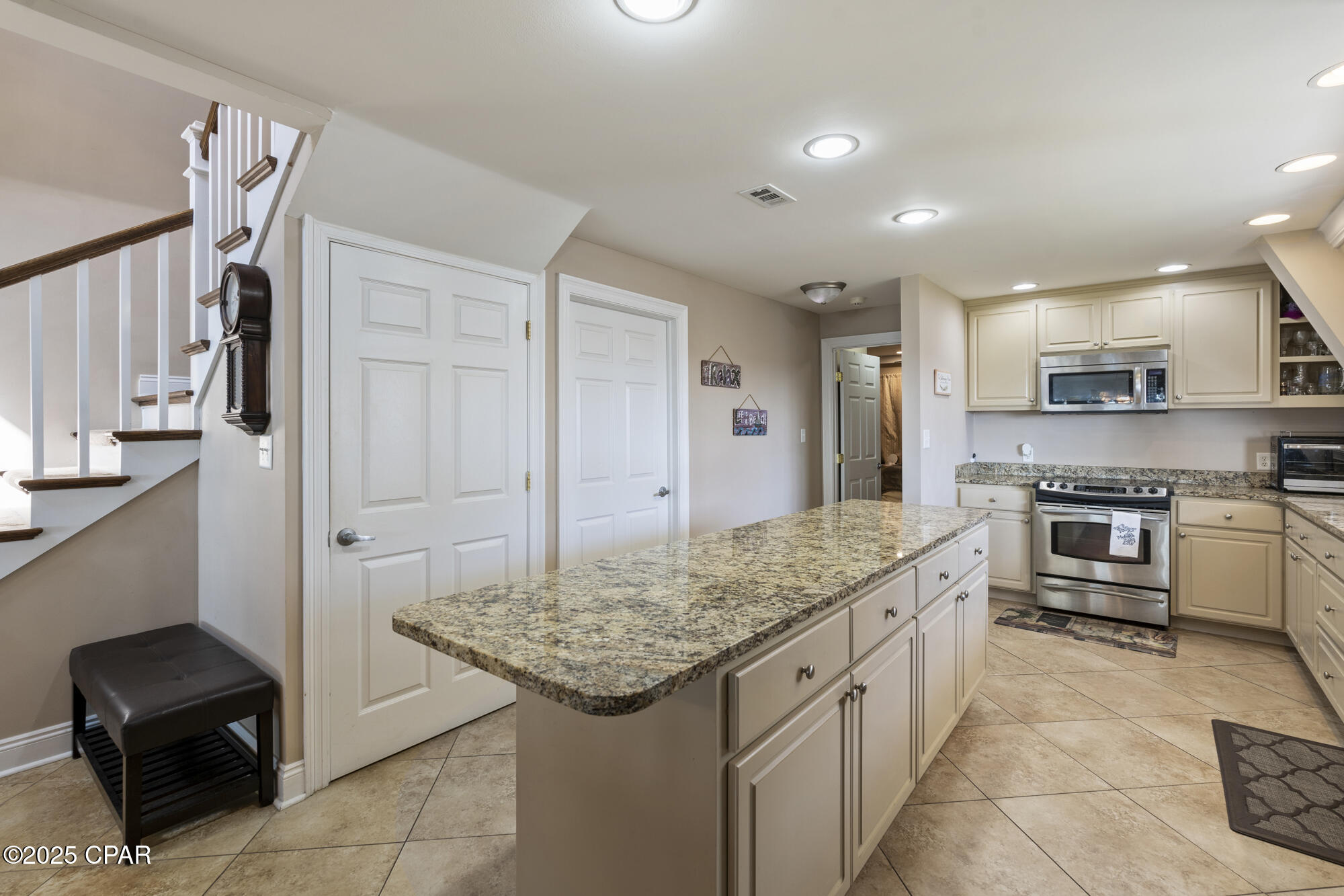 Image 14 For 1039 Bay Circle