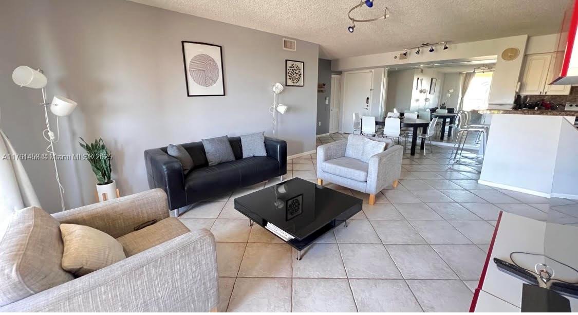 19555 E Country Club Dr #8507, Aventura FL 33180