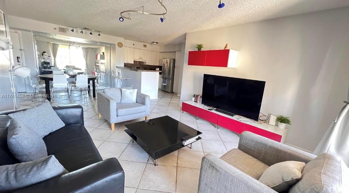 19555 E Country Club Dr #8507, Aventura FL 33180