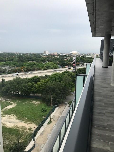201 SW 17th Rd #907, Miami FL 33129