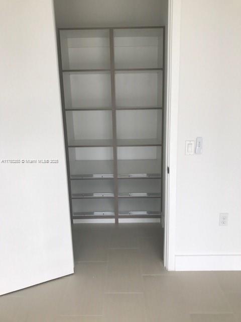 201 SW 17th Rd #907, Miami FL 33129