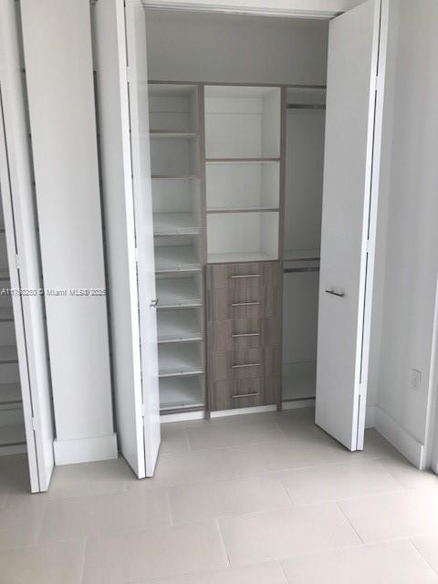 201 SW 17th Rd #907, Miami FL 33129