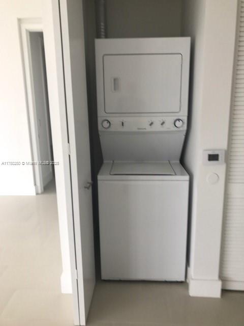 201 SW 17th Rd #907, Miami FL 33129
