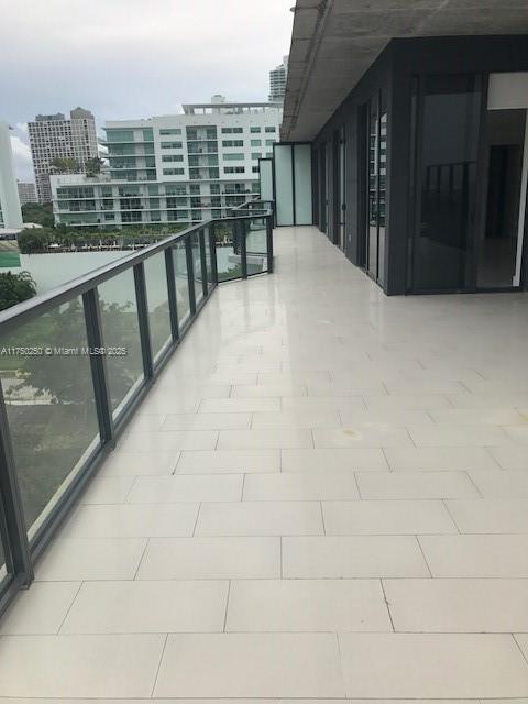 201 SW 17th Rd #907, Miami FL 33129