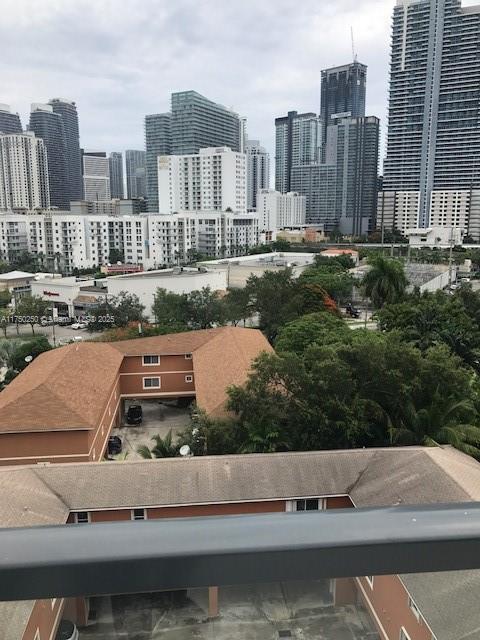 201 SW 17th Rd #907, Miami FL 33129