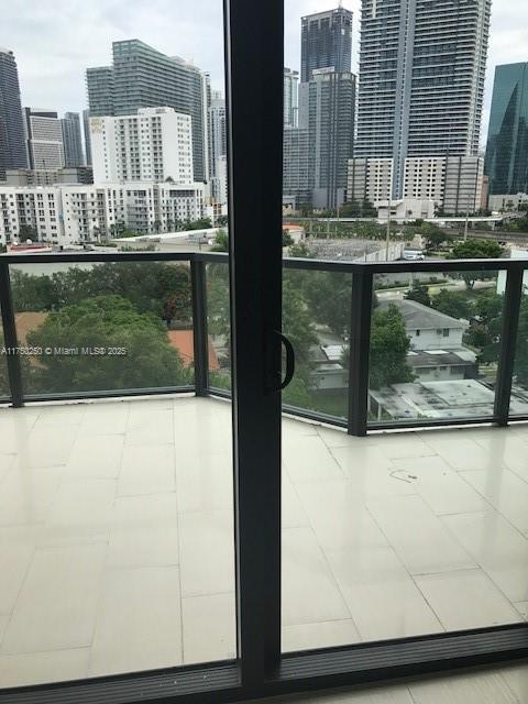 201 SW 17th Rd #907, Miami FL 33129