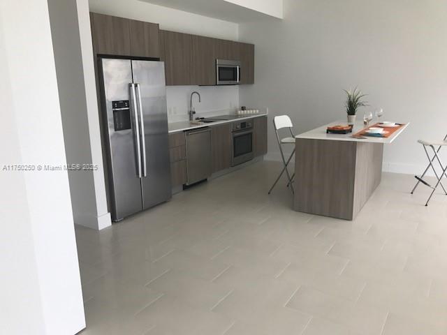 201 SW 17th Rd #907, Miami FL 33129