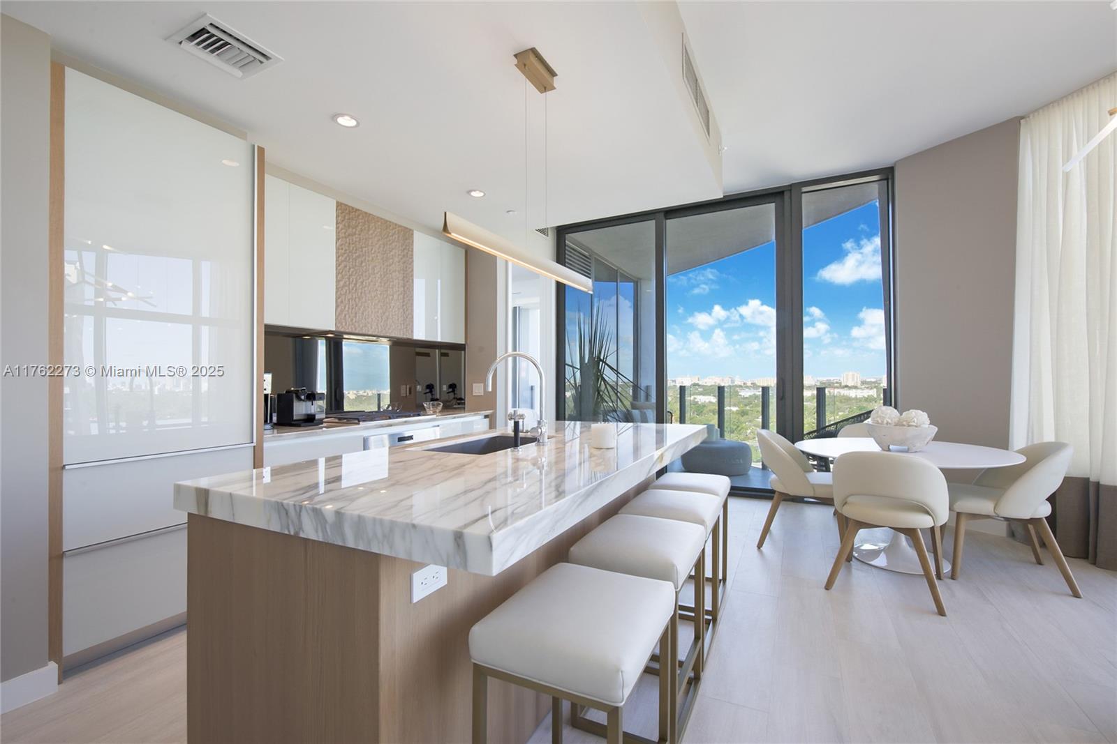 2831 S Bayshore Dr #1505, Miami FL 33133