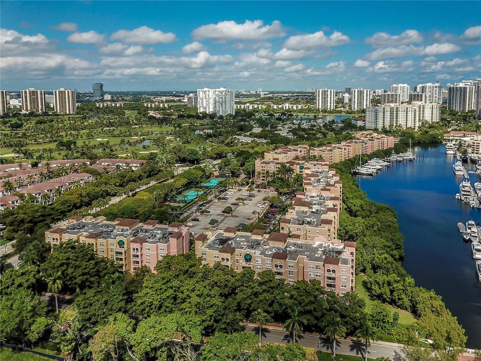 19555 E Country Club Dr #8202, Aventura FL 33180