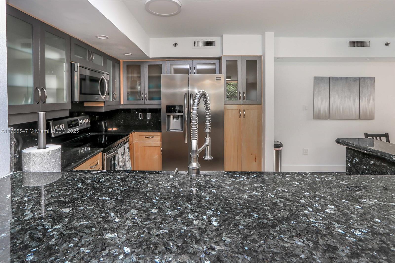 19555 E Country Club Dr #8202, Aventura FL 33180
