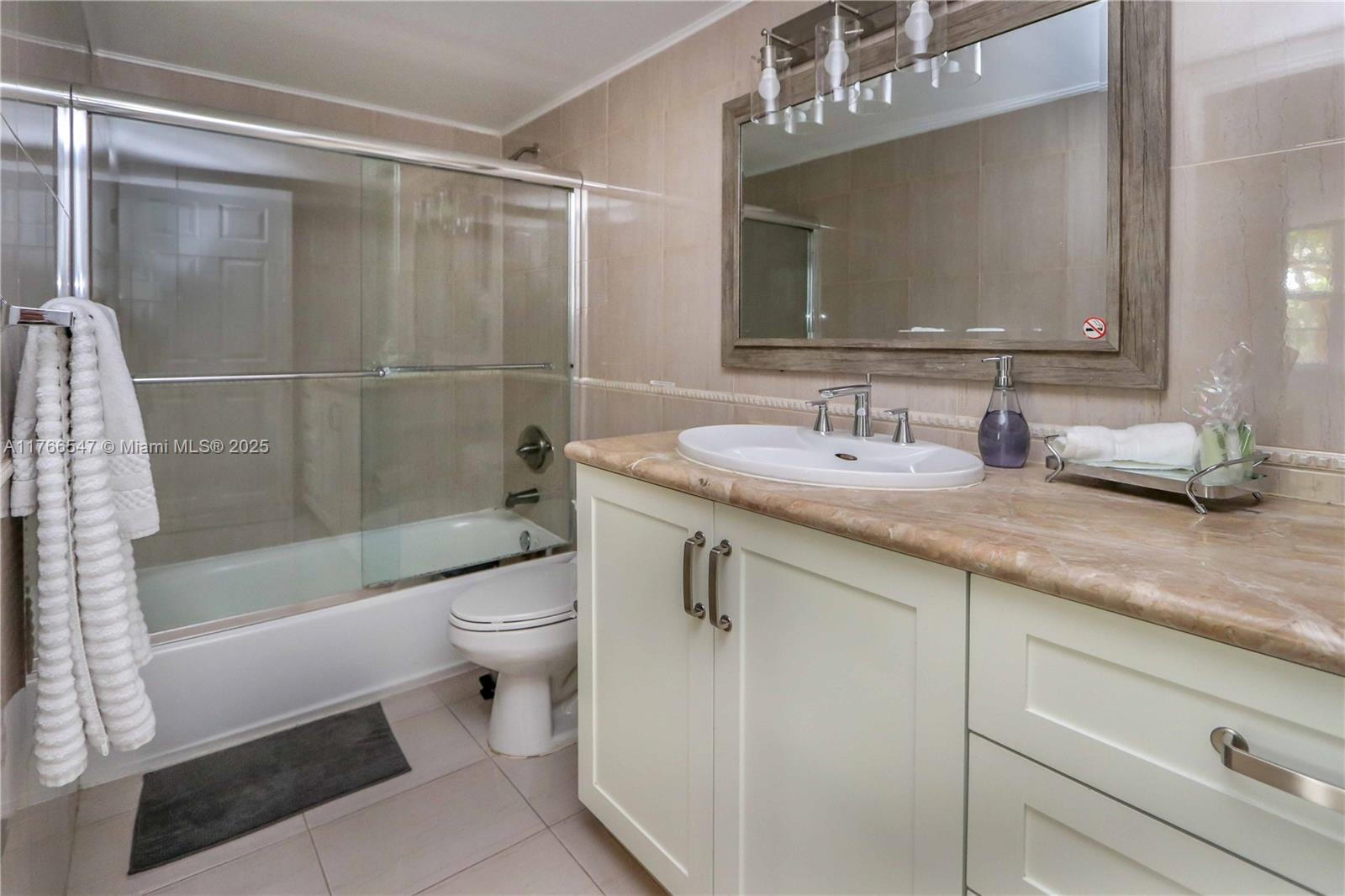 19555 E Country Club Dr #8202, Aventura FL 33180