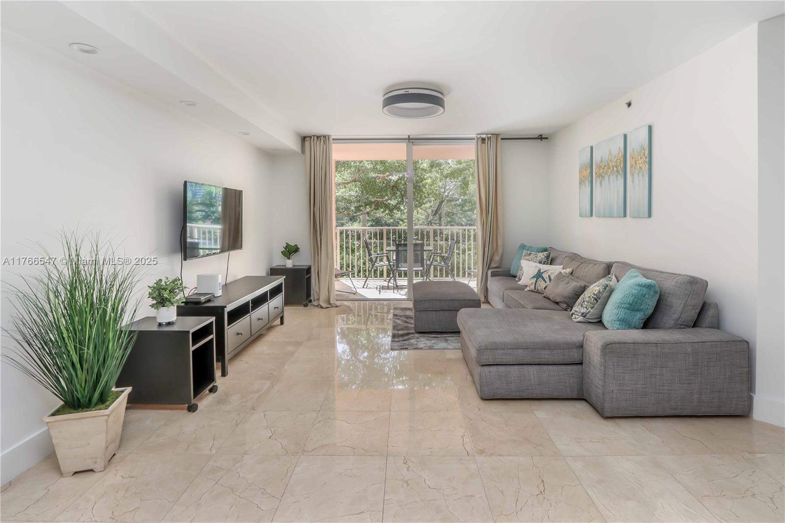19555 E Country Club Dr #8202, Aventura FL 33180